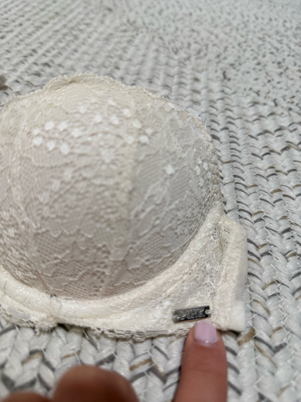 BUNDLE of 2 Victoria’s Secret PINK Date Push-Up Balconette Lace Bras, Size 32A - Picture 10 of 12